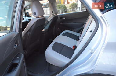 Хэтчбек Chevrolet Bolt EV 2017 в 