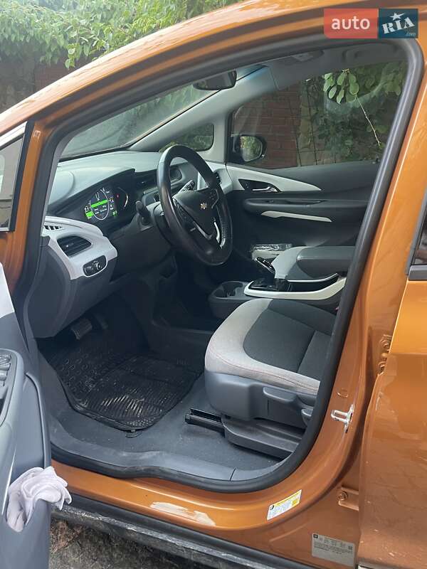 Хэтчбек Chevrolet Bolt EV 2017 в Львове фото 3 Хэтчбек Chevrolet Bolt EV 2017 в Львове