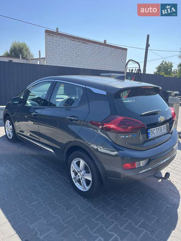Хэтчбек Chevrolet Bolt EV 2017 в Киеве