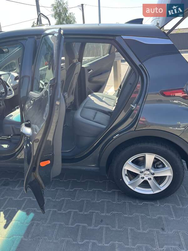 Хэтчбек Chevrolet Bolt EV 2017 в Киеве