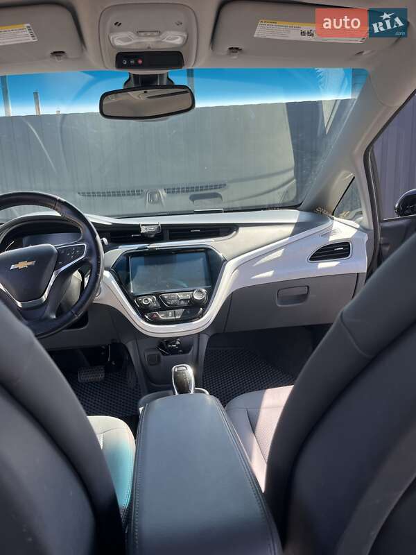 Хэтчбек Chevrolet Bolt EV 2017 в Киеве