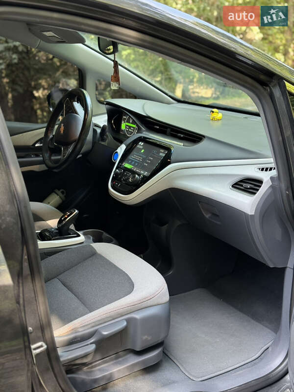 Хэтчбек Chevrolet Bolt EV 2016 в Кропивницком