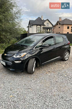 Хэтчбек Chevrolet Bolt EV 2018 в 