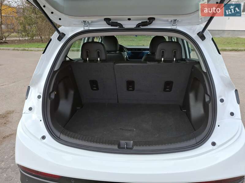Хэтчбек Chevrolet Bolt EV 2023 в Кропивницком