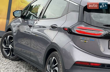 Хэтчбек Chevrolet Bolt EV 2021 в 