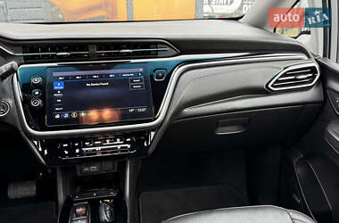 Хэтчбек Chevrolet Bolt EV 2021 в 