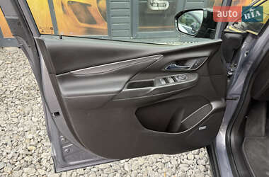 Хэтчбек Chevrolet Bolt EV 2021 в 