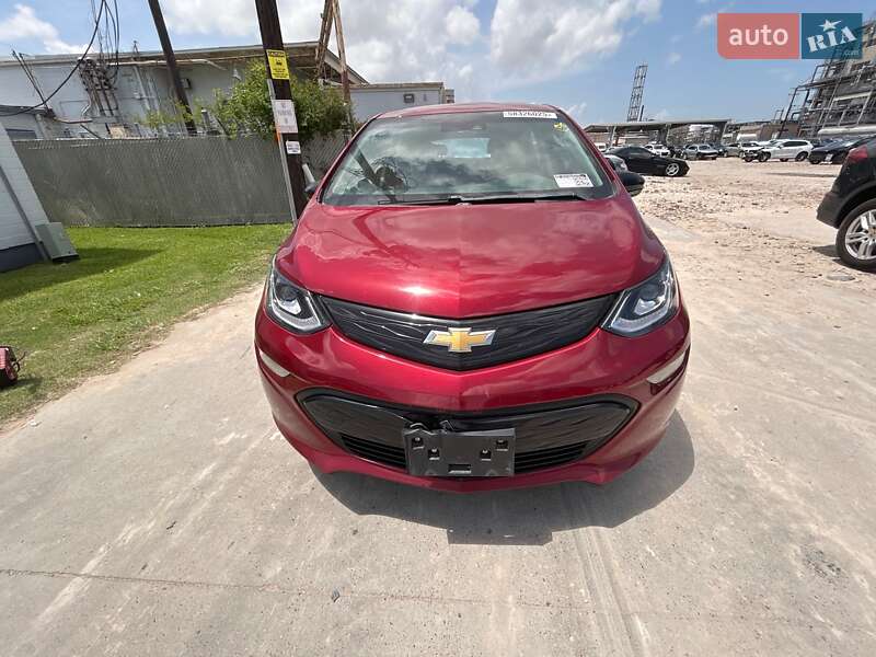 Хэтчбек Chevrolet Bolt EV 2020 в 
