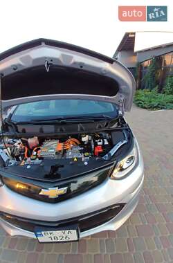 Хэтчбек Chevrolet Bolt EV 2017 в 