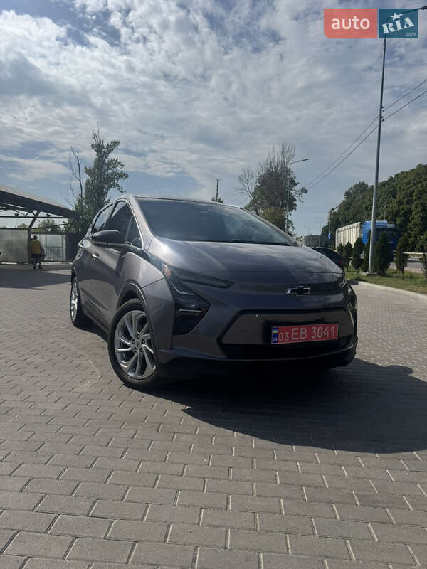 Хэтчбек Chevrolet Bolt EV 2023 в 