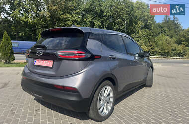 Хэтчбек Chevrolet Bolt EV 2023 в 