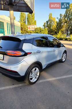 Хэтчбек Chevrolet Bolt EV 2023 в 