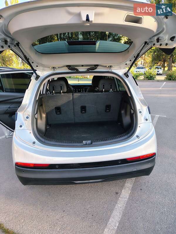 Хэтчбек Chevrolet Bolt EV 2023 в Кривом Роге