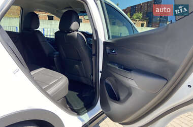Хэтчбек Chevrolet Bolt EV 2022 в 