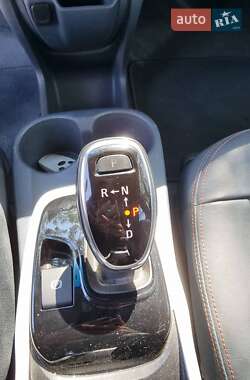 Хэтчбек Chevrolet Bolt EV 2019 в 