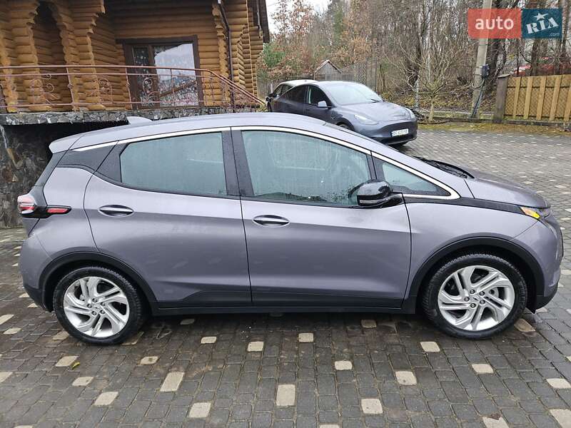 Хэтчбек Chevrolet Bolt EV 2023 в Львове
