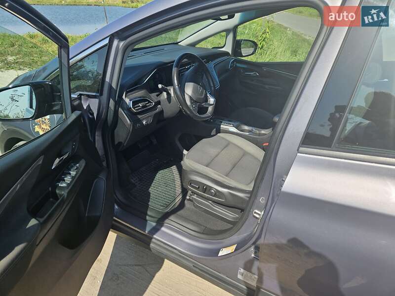 Хэтчбек Chevrolet Bolt EV 2023 в Львове