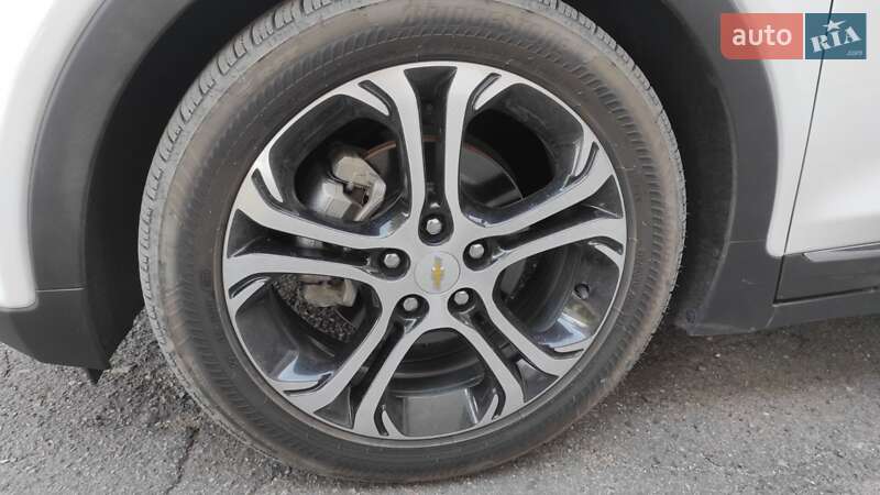 Хетчбек Chevrolet Bolt EV 2018 в Дніпрі