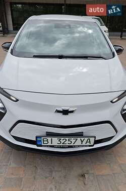 Хэтчбек Chevrolet Bolt EV 2023 в 