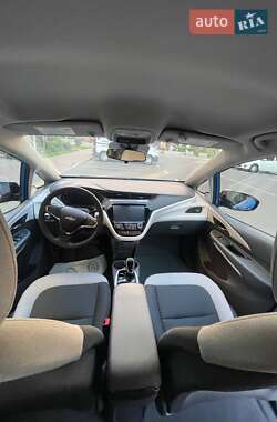 Хетчбек Chevrolet Bolt EV 2020 в 