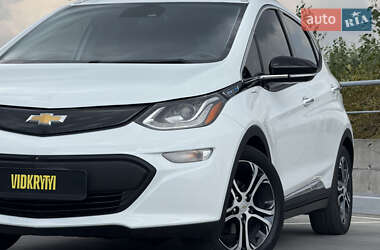 Хэтчбек Chevrolet Bolt EV 2018 в 