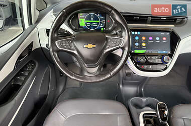 Хэтчбек Chevrolet Bolt EV 2018 в 