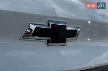 Хетчбек Chevrolet Bolt EV 2021 в 