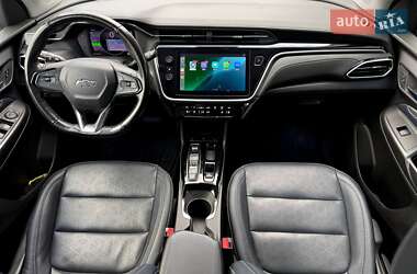 Хетчбек Chevrolet Bolt EV 2021 в 