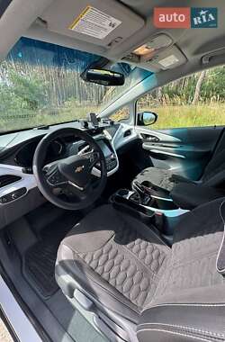 Хэтчбек Chevrolet Bolt EV 2020 в 