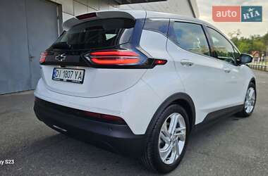 Хэтчбек Chevrolet Bolt EV 2021 в 