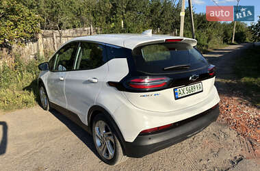 Хэтчбек Chevrolet Bolt EV 2022 в 