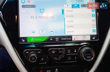 Хэтчбек Chevrolet Bolt EV 2017 в 