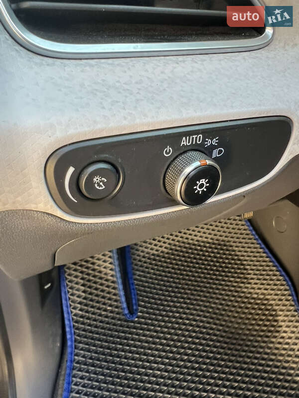 Хэтчбек Chevrolet Bolt EV 2021 в Бородянке фото 22 Хэтчбек Chevrolet Bolt EV 2021 в Бородянке