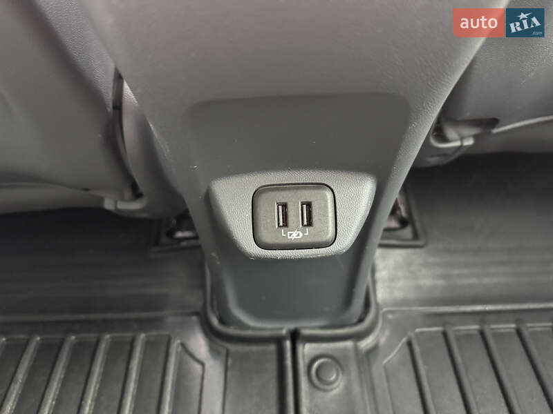 Хетчбек Chevrolet Bolt EV 2021 в Києві фото 35 Хетчбек Chevrolet Bolt EV 2021 в Києві