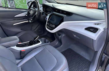 Хэтчбек Chevrolet Bolt EV 2018 в 