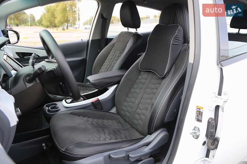 Хетчбек Chevrolet Bolt EV 2020 в Києві фото 9 Хетчбек Chevrolet Bolt EV 2020 в Києві