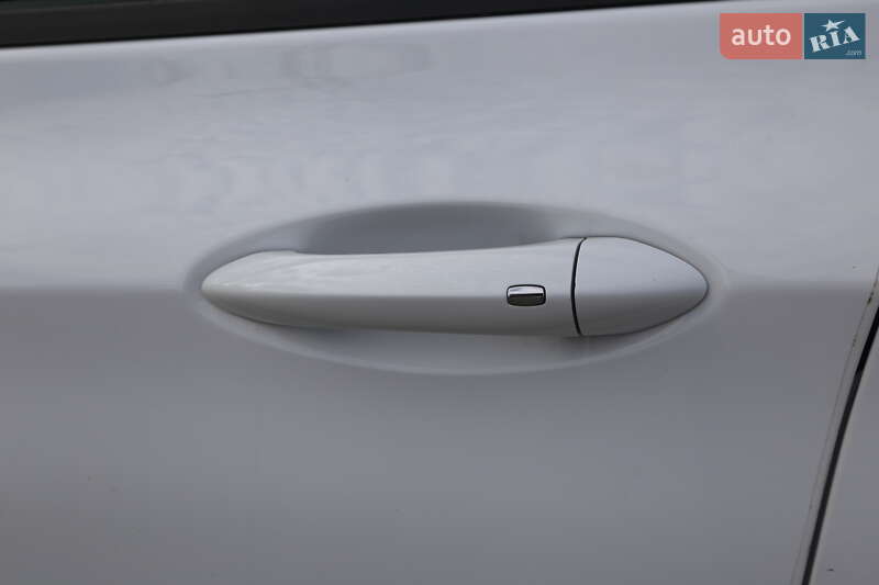 Хетчбек Chevrolet Bolt EV 2020 в Києві фото 25 Хетчбек Chevrolet Bolt EV 2020 в Києві