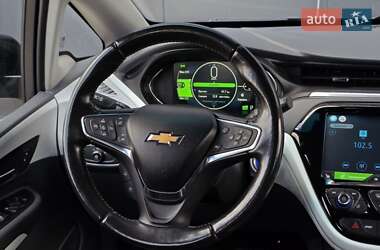 Хэтчбек Chevrolet Bolt EV 2021 в 