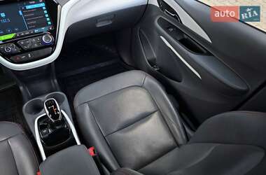 Хэтчбек Chevrolet Bolt EV 2021 в 