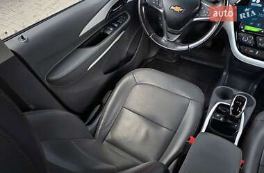 Хэтчбек Chevrolet Bolt EV 2021 в 