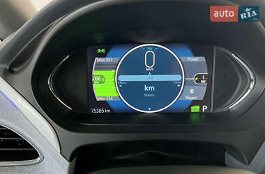 Хэтчбек Chevrolet Bolt EV 2017 в 