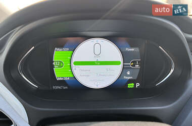 Хэтчбек Chevrolet Bolt EV 2018 в 