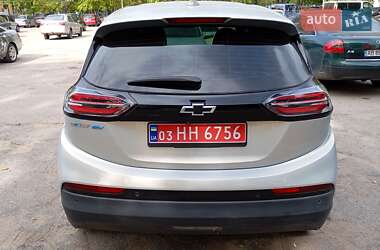 Хэтчбек Chevrolet Bolt EV 2022 в 