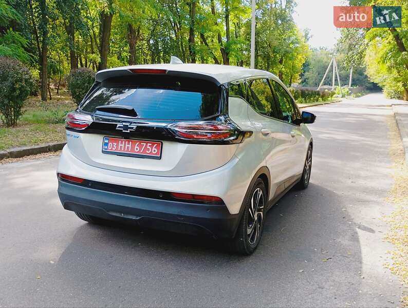 Хэтчбек Chevrolet Bolt EV 2022 в Кропивницком