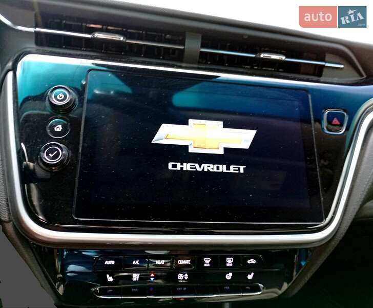 Хэтчбек Chevrolet Bolt EV 2022 в Кропивницком