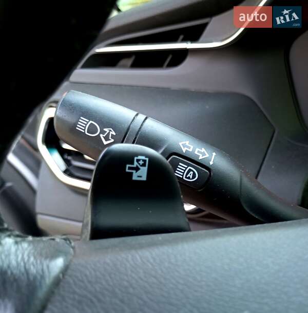 Хэтчбек Chevrolet Bolt EV 2022 в Кропивницком