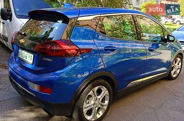 Хэтчбек Chevrolet Bolt EV 2018 в 