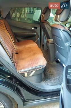 Хэтчбек Chevrolet Bolt EV 2017 в 