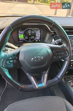 Хэтчбек Chevrolet Bolt EV 2023 в 