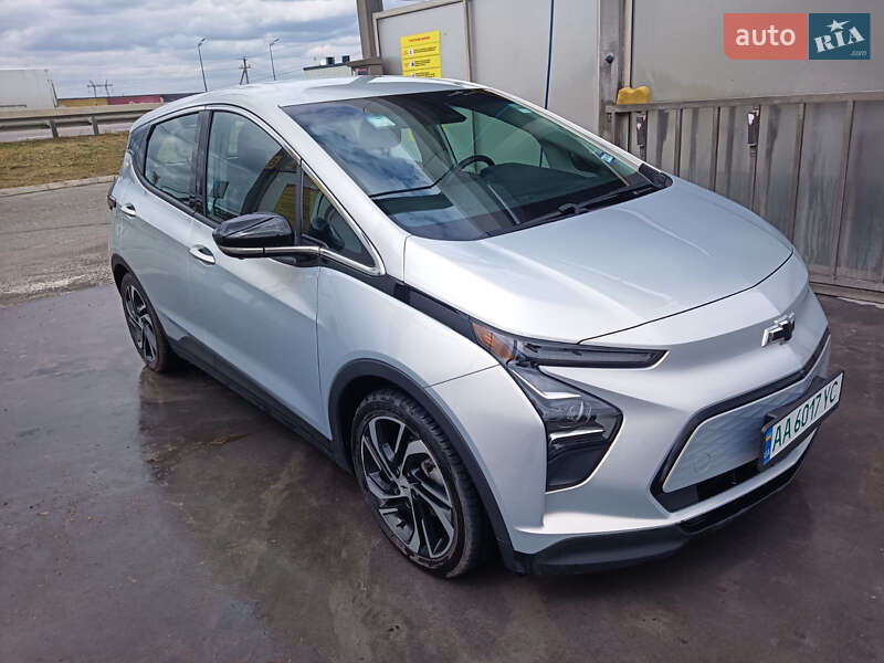 Хэтчбек Chevrolet Bolt EV 2023 в Киеве